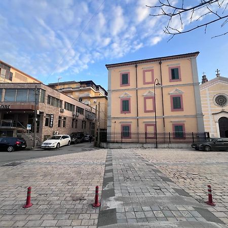 Bobi Hotel Shkodra Kültér fotó